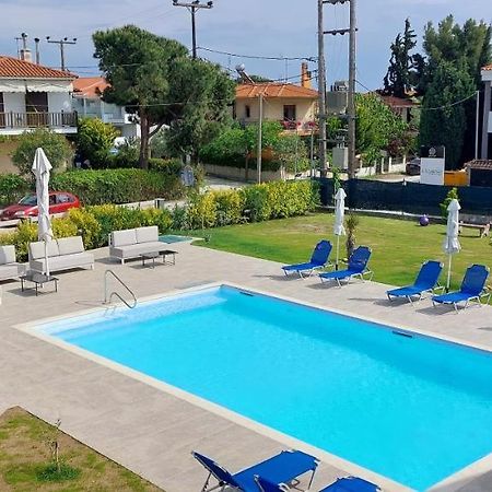Paramithi Luxury Apartments Nikiti  Dış mekan fotoğraf