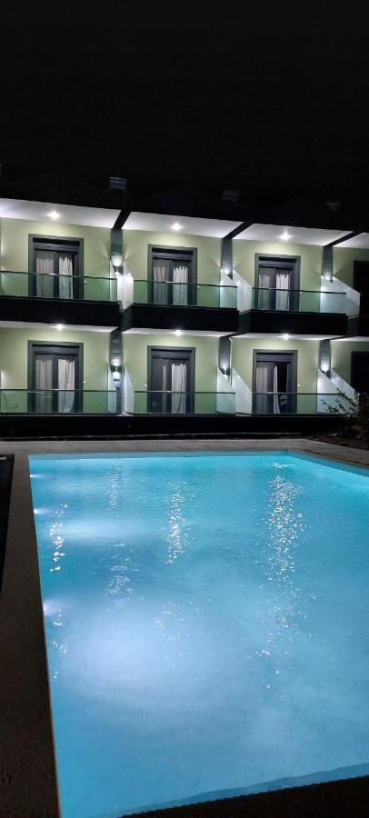 Paramithi Luxury Apartments Nikiti  Dış mekan fotoğraf