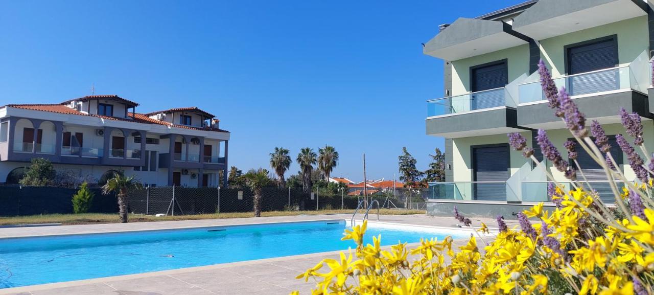 Paramithi Luxury Apartments Nikiti  Dış mekan fotoğraf