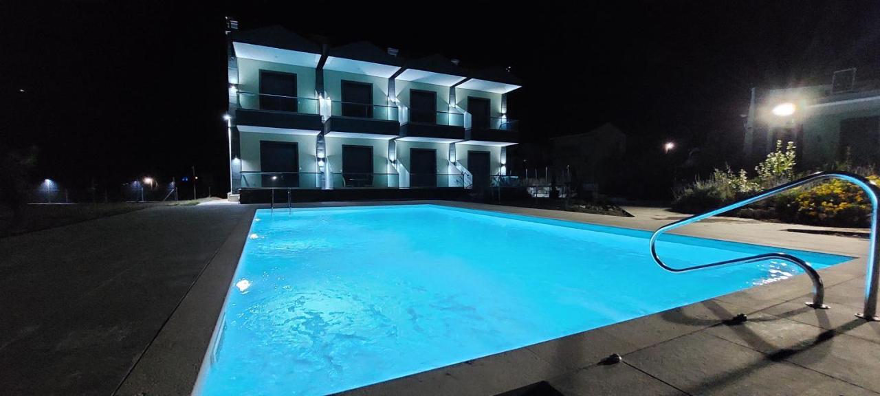 Paramithi Luxury Apartments Nikiti  Dış mekan fotoğraf