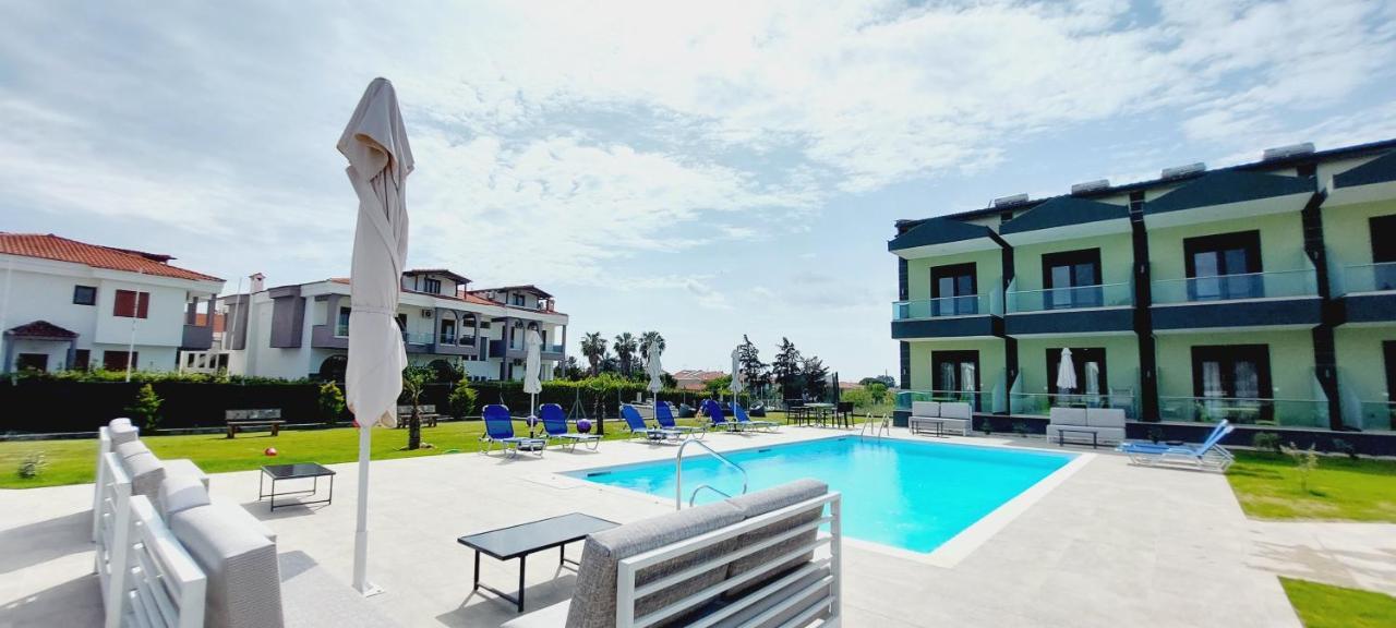 Paramithi Luxury Apartments Nikiti  Dış mekan fotoğraf