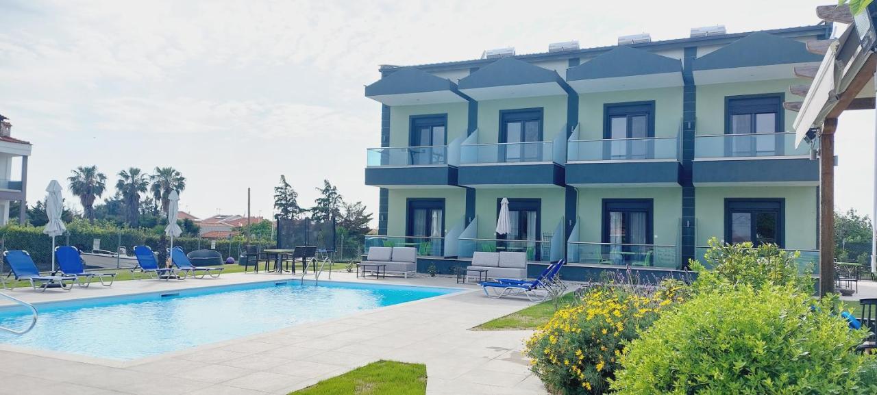Paramithi Luxury Apartments Nikiti  Dış mekan fotoğraf