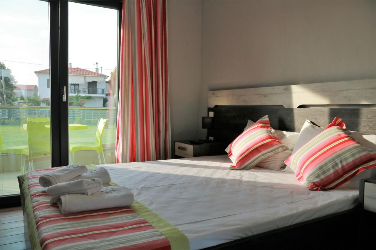 Paramithi Luxury Apartments Nikiti  Dış mekan fotoğraf